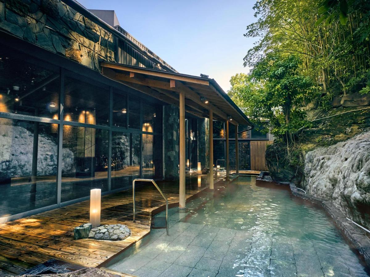 Готель Ooedo Onsen Monogatari Premium Shirahama Gyoen Екстер'єр фото